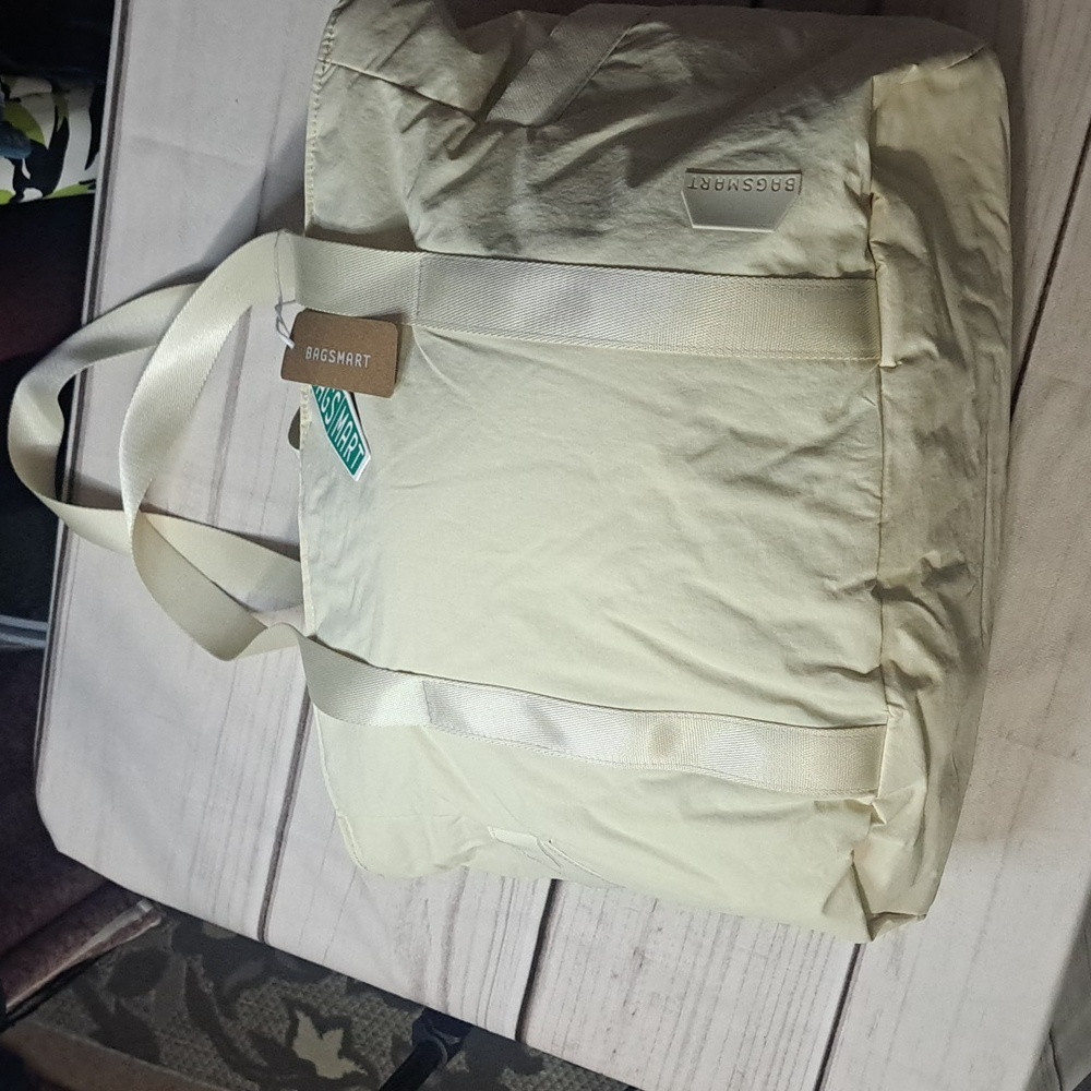 Bagsmart Cream Tote Gym Weekender Travel Bag - Picture 2 of 9